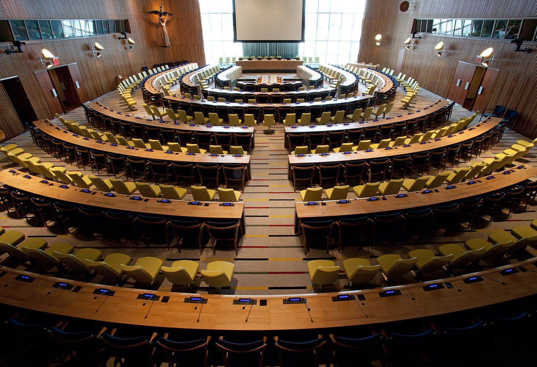 De 'Trusteeship Council Chamber' van het VN hoofdkwartier in New York 